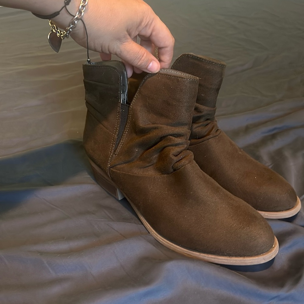 Carlos Santana Brandy Bootie. Color Brown. Women’s Size 8M